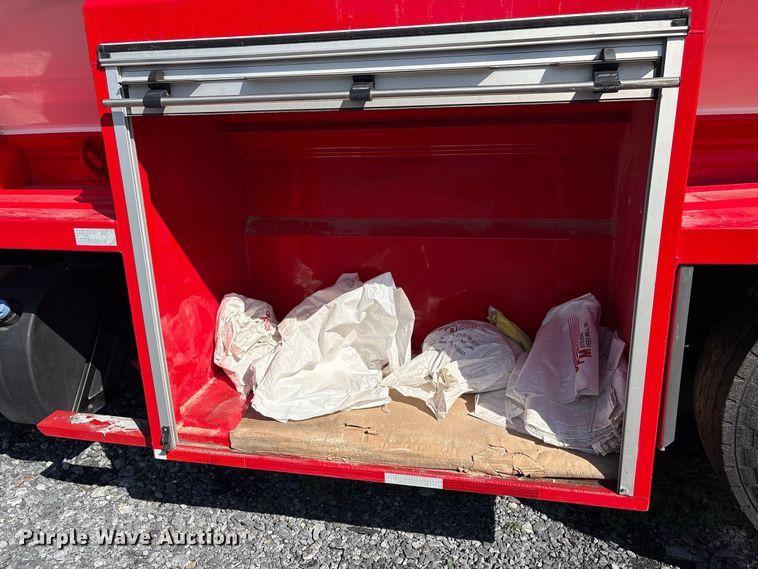 image for item YA4454 2026 Kenworth T880 feed delivery truck