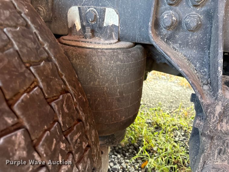 image for item YA4454 2026 Kenworth T880 feed delivery truck