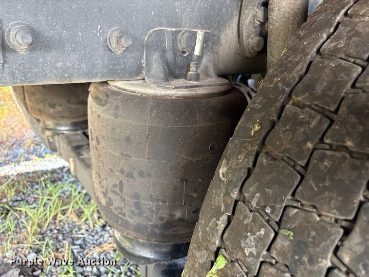 image for item YA4454 2026 Kenworth T880 feed delivery truck