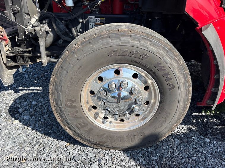 image for item YA4454 2026 Kenworth T880 feed delivery truck