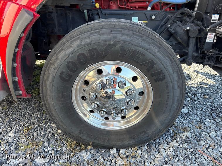 image for item YA4454 2026 Kenworth T880 feed delivery truck