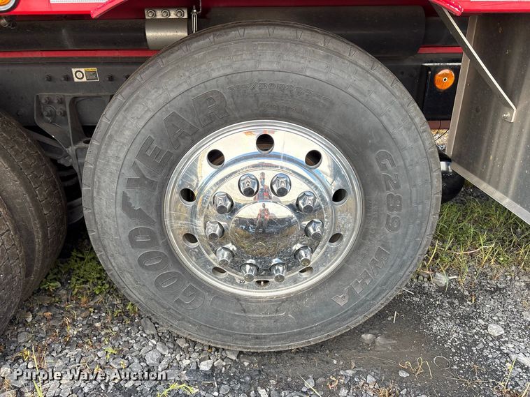 image for item YA4454 2026 Kenworth T880 feed delivery truck