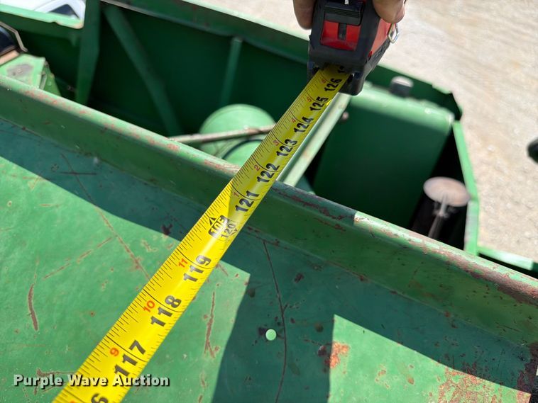 image for item YA4525 1990 John Deere 9400 combine
