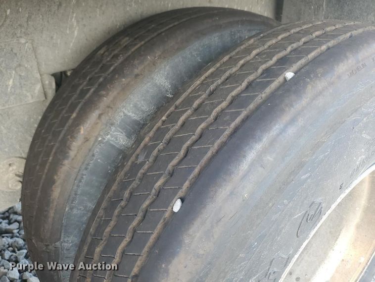 image for item YA4532 2021 Timpte grain trailer