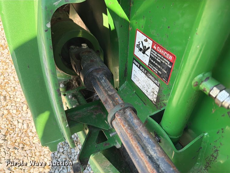 image for item YA4766 2014 John Deere 635FD HydraFlex flex draper head