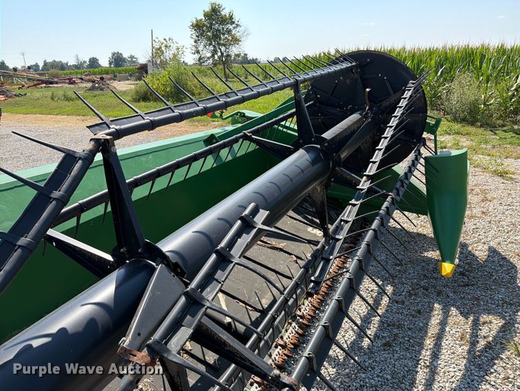 image for item YA4766 2014 John Deere 635FD HydraFlex flex draper head