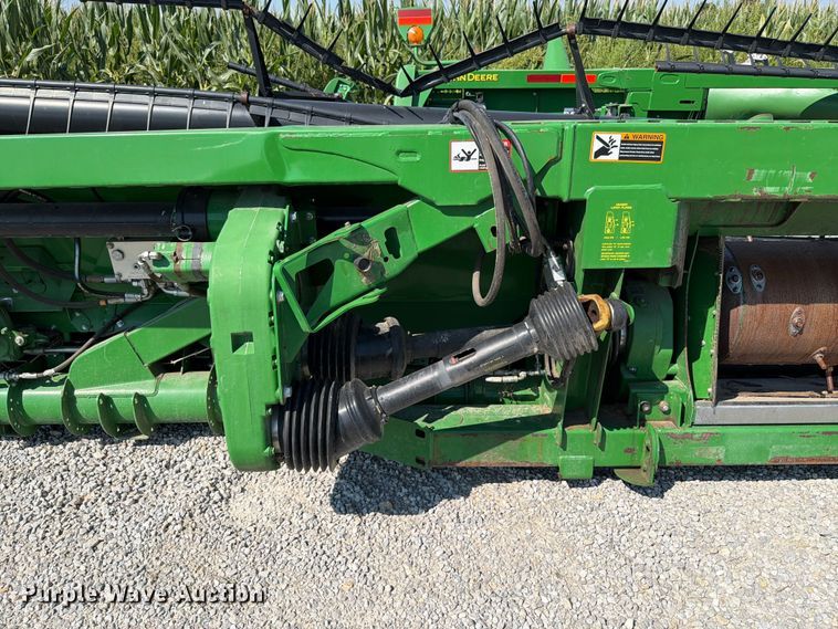 image for item YA4766 2014 John Deere 635FD HydraFlex flex draper head