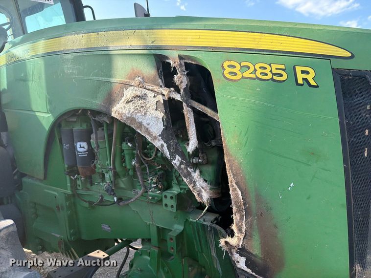 image for item YA4834 2013 John Deere 8285R MFWD tractor