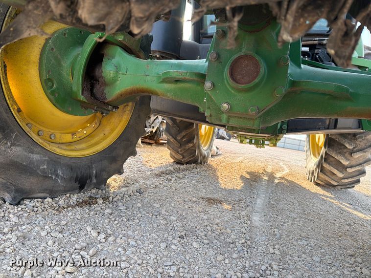 image for item YA4834 2013 John Deere 8285R MFWD tractor