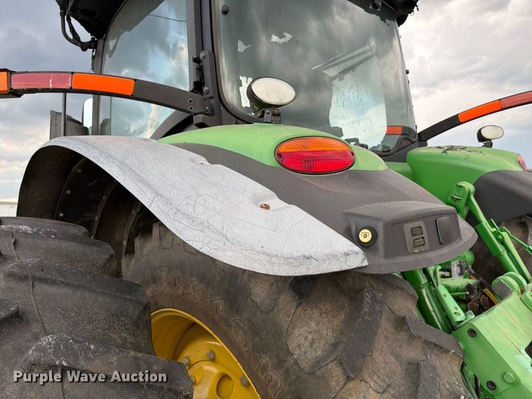 image for item YA4894 2016 John Deere 7230R MFWD tractor