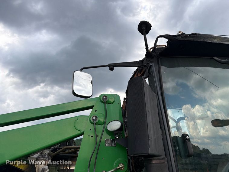 image for item YA4894 2016 John Deere 7230R MFWD tractor