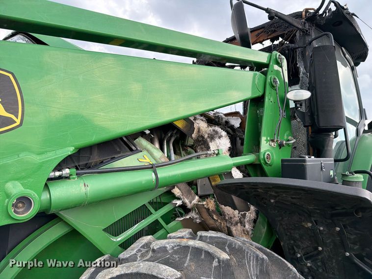 image for item YA4894 2016 John Deere 7230R MFWD tractor