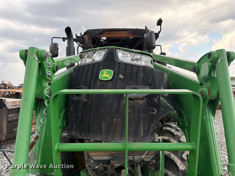image for item YA4894 2016 John Deere 7230R MFWD tractor
