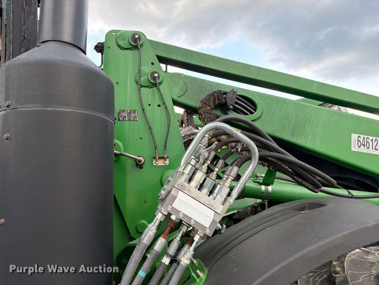 image for item YA4894 2016 John Deere 7230R MFWD tractor