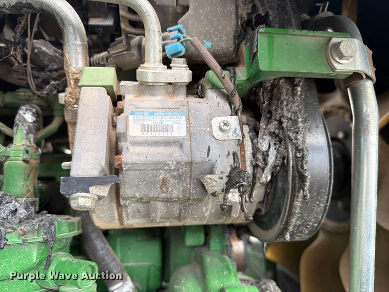 image for item YA4894 2016 John Deere 7230R MFWD tractor