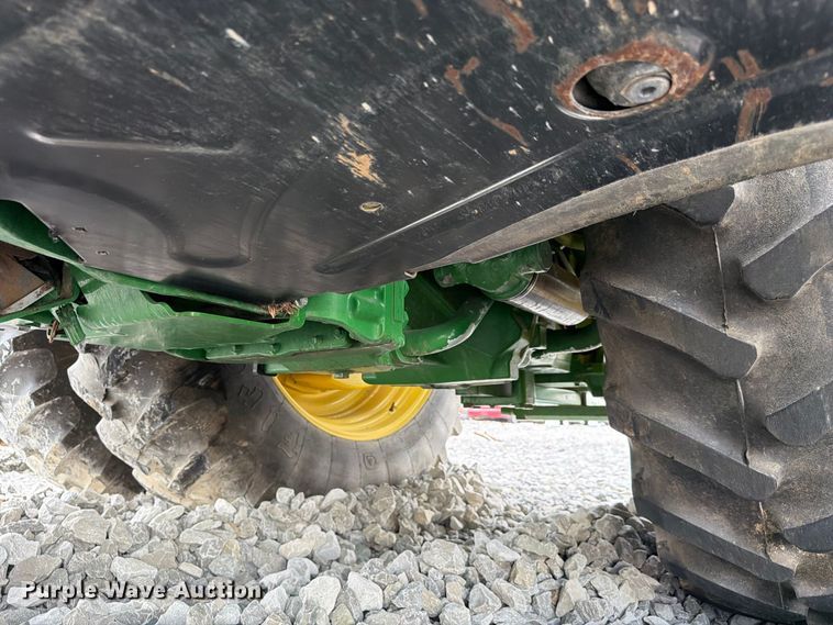 image for item YA4894 2016 John Deere 7230R MFWD tractor