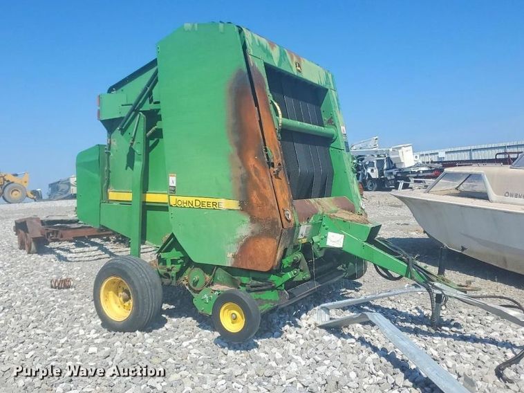 2007 John Deere 568 MegaWide Plus round baler