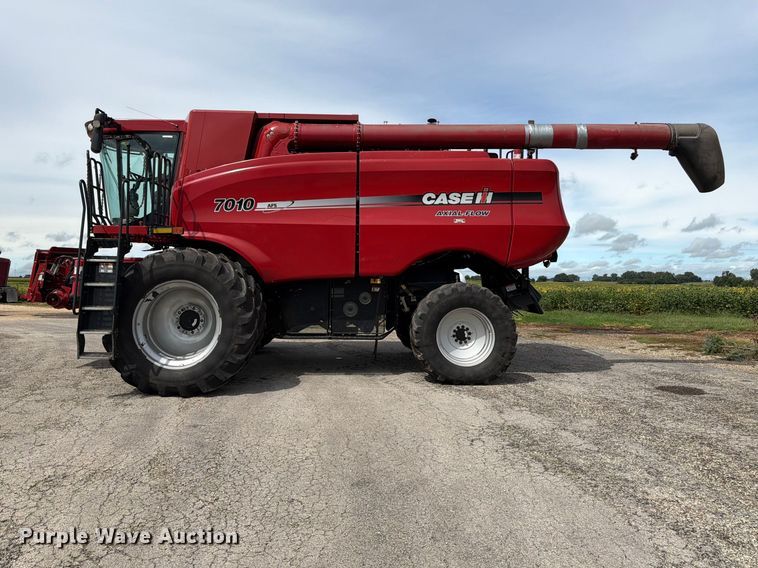 image for item YA4935 2008 Case IH AFX 7010 Axial-Flow combine