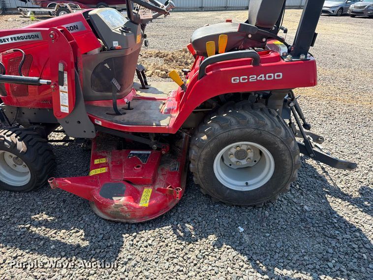 image for item YA4951 2012 Massey Ferguson GC2400 MFWD tractor