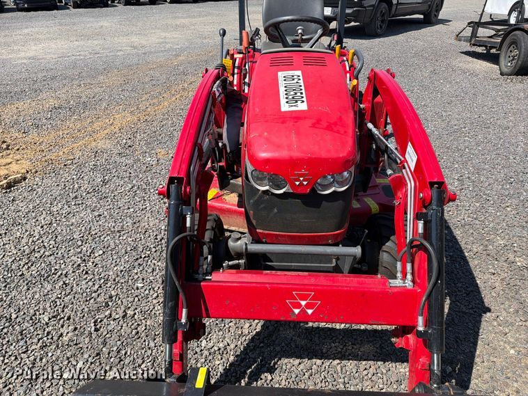 image for item YA4951 2012 Massey Ferguson GC2400 MFWD tractor