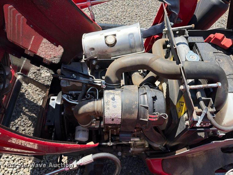 image for item YA4951 2012 Massey Ferguson GC2400 MFWD tractor
