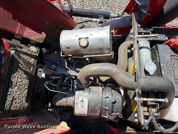 image for item YA4951 2012 Massey Ferguson GC2400 MFWD tractor