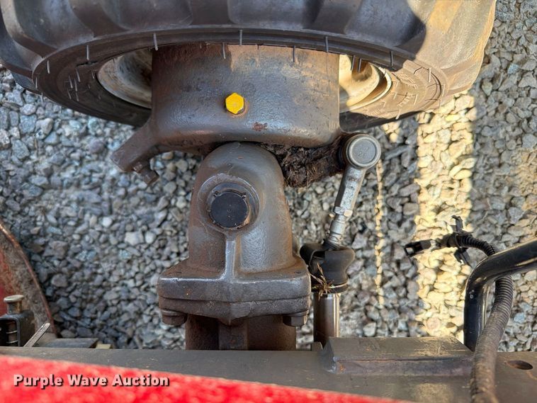 image for item YA4951 2012 Massey Ferguson GC2400 MFWD tractor