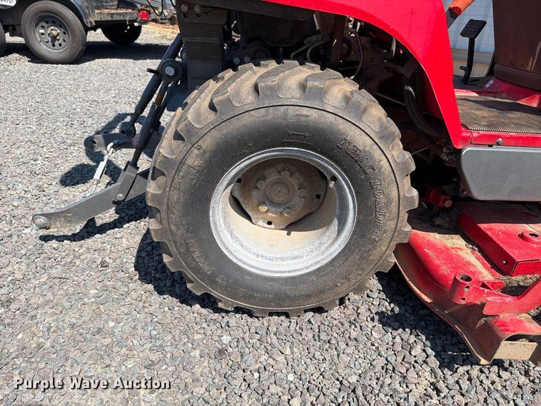 image for item YA4951 2012 Massey Ferguson GC2400 MFWD tractor