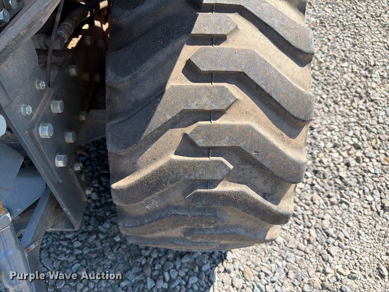 image for item YA4951 2012 Massey Ferguson GC2400 MFWD tractor