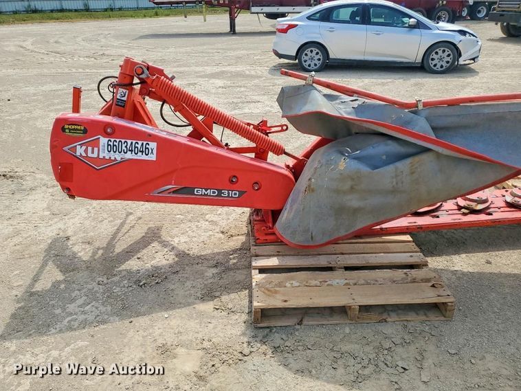 image for item YA4952 Kuhn GMD310HD disc mower