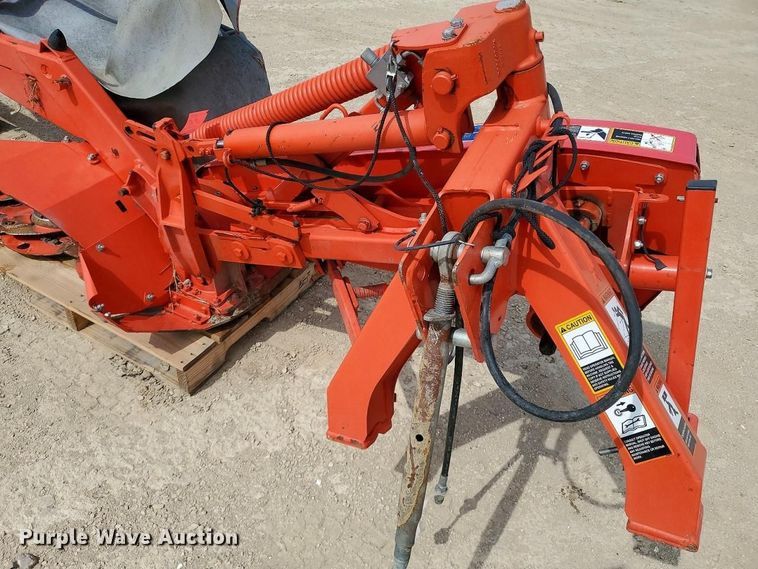 image for item YA4952 Kuhn GMD310HD disc mower