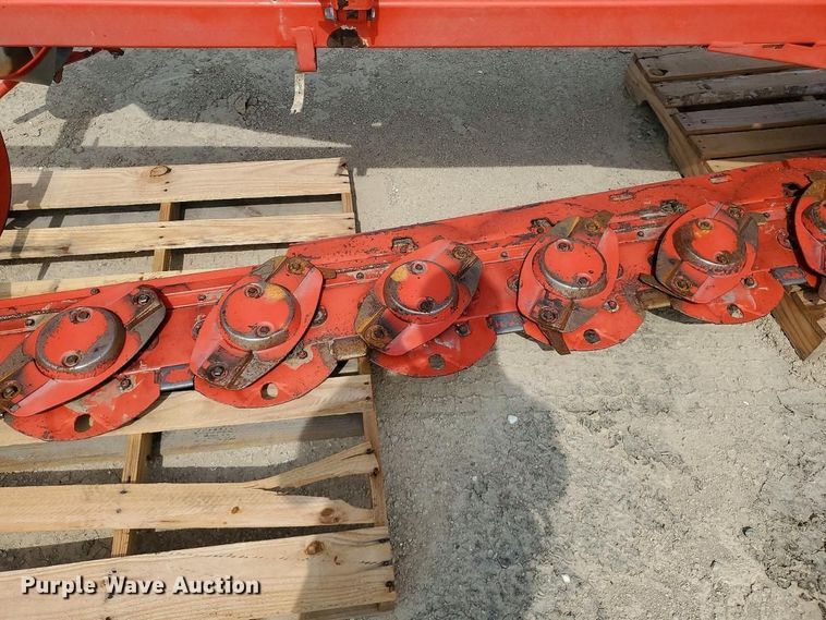 image for item YA4952 Kuhn GMD310HD disc mower