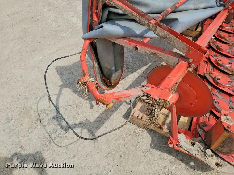 image for item YA4952 Kuhn GMD310HD disc mower