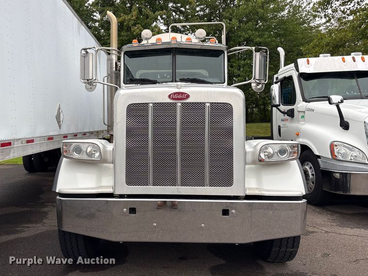 image for item DT2919 2020 Peterbilt 367 tank truck