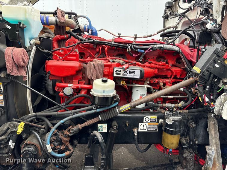 image for item DT2919 2020 Peterbilt 367 tank truck