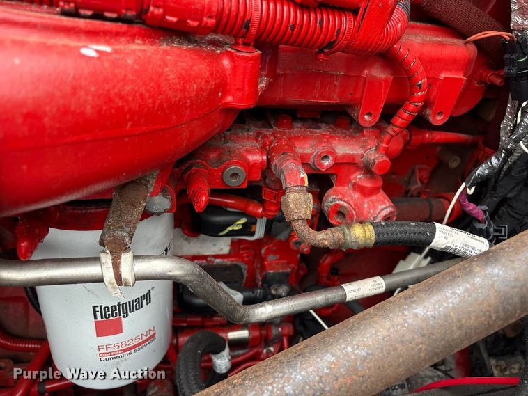image for item DT2919 2020 Peterbilt 367 tank truck