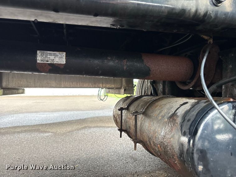 image for item DT2919 2020 Peterbilt 367 tank truck