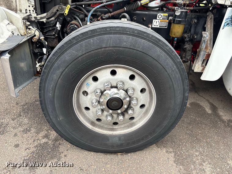 image for item DT2919 2020 Peterbilt 367 tank truck
