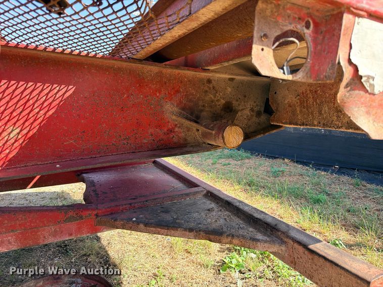 image for item DU1539 1998 J.D.H. Trussmaster tilt-deck truss trailer