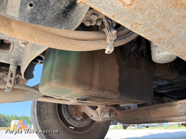 image for item DV7304 2016 Volvo VN semi truck