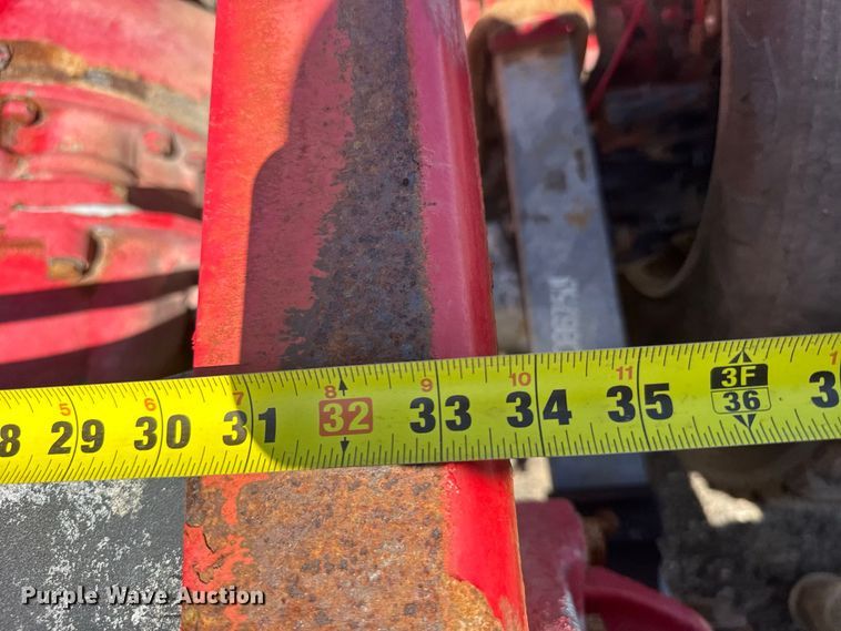 image for item DY3287 2016 Peterbilt 579 truck cab and chassis