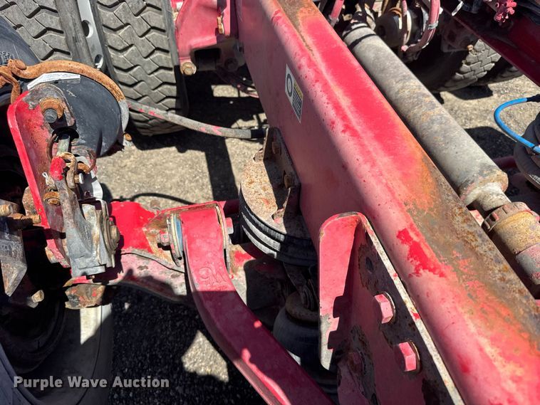 image for item DY3287 2016 Peterbilt 579 truck cab and chassis