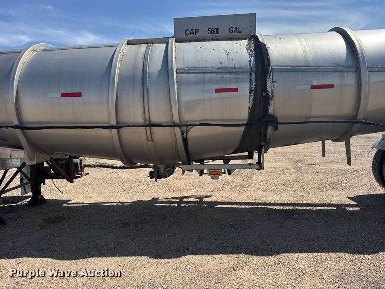 image for item DY3290 2013 Bulk Tank International tank trailer