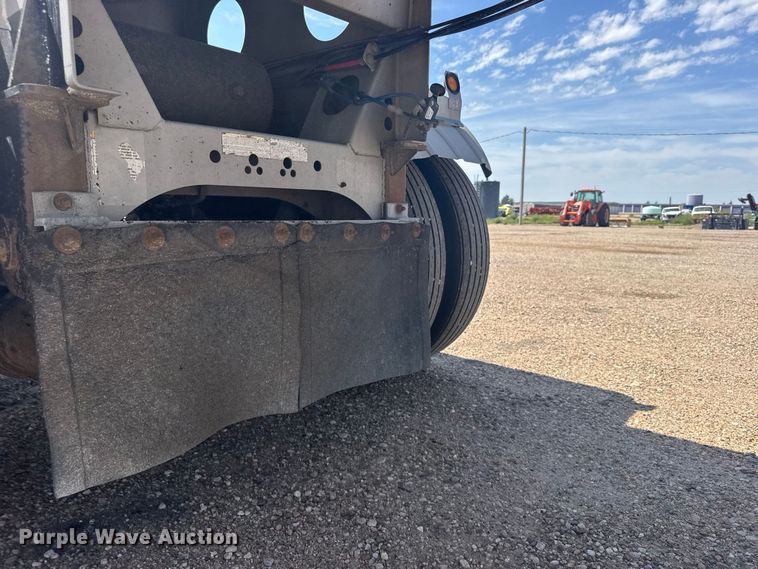 image for item DY3290 2013 Bulk Tank International tank trailer