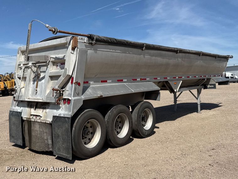 image for item DY3291 2015 Travis S/97 end dump trailer
