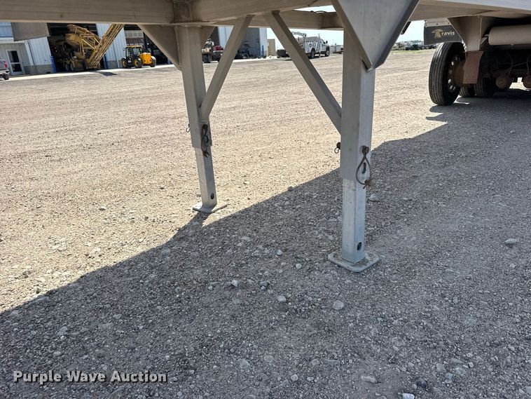image for item DY3291 2015 Travis S/97 end dump trailer