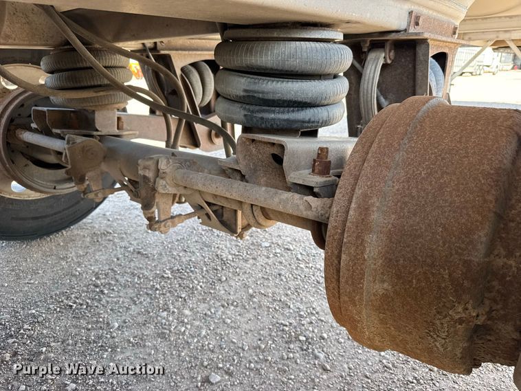 image for item DY3291 2015 Travis S/97 end dump trailer