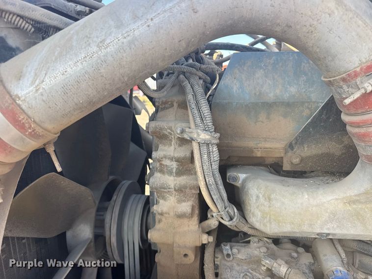 image for item DY3296 1998 Kenworth T600 semi truck