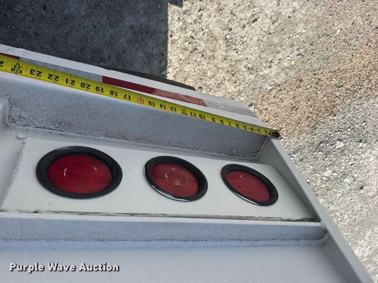 image for item DY3308 2012 Pinsa Cisterna vacuum trailer