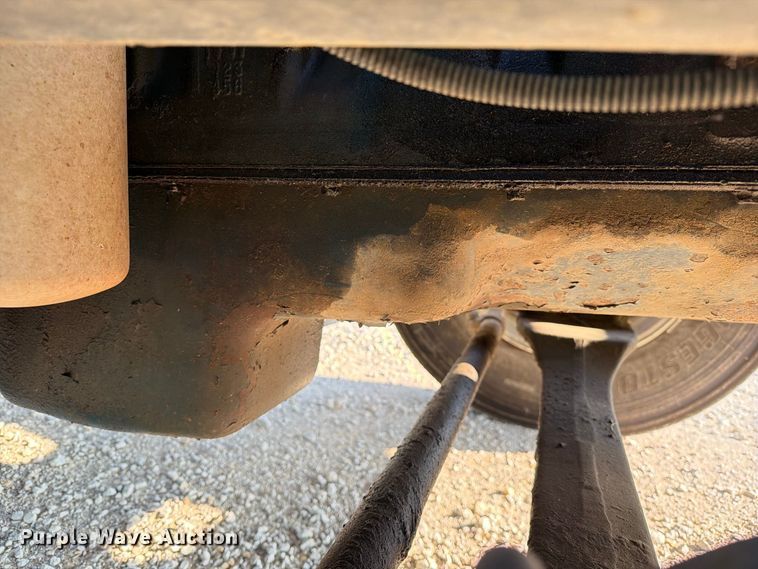 image for item DZ4750 2000 International 4700 Low Profile flatbed truck